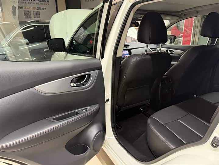 Qashqai 2022 2.0L CVT XV Prem Luxury фото 17