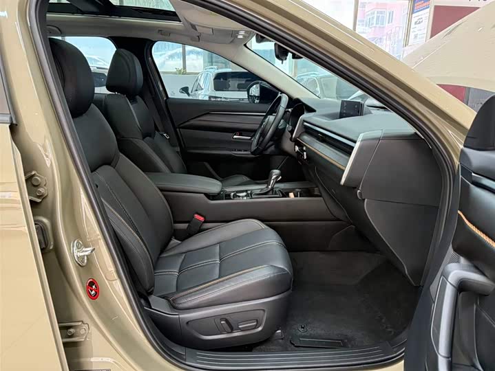 Mazda CX-50 2023 2.0L фото 20