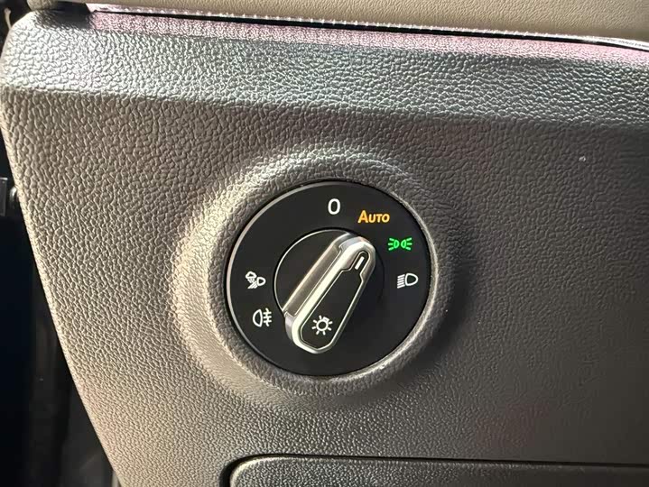 Tayron 2023 280TSI 2WD Luxury Plus Advanced фото 7