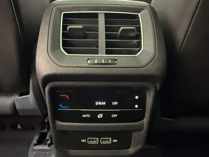 Tayron 2023 280TSI 2WD Luxury Plus Advanced фото 11