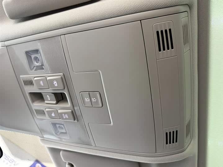 Tayron 2023 280TSI 2WD Luxury Plus Advanced фото 9