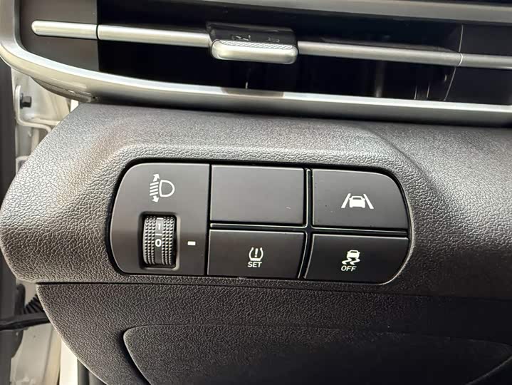 Elantra 2022 1.5L CVT LUX фото 13