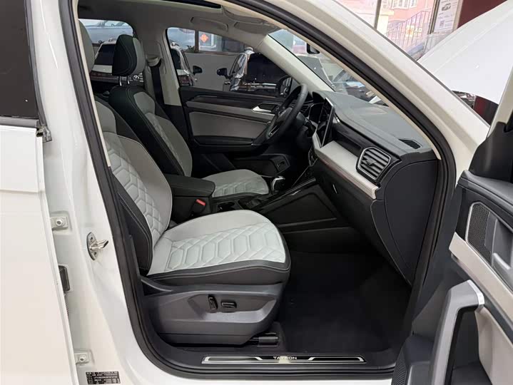 Tayron 2023 280TSI 2WD Luxury Plus Advanced фото 10