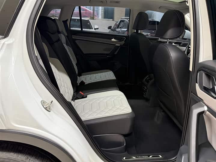 Tayron 2023 280TSI 2WD Luxury Plus Advanced фото 22