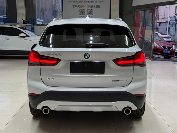 BMW X1 2022 sDrive20Li фото 5