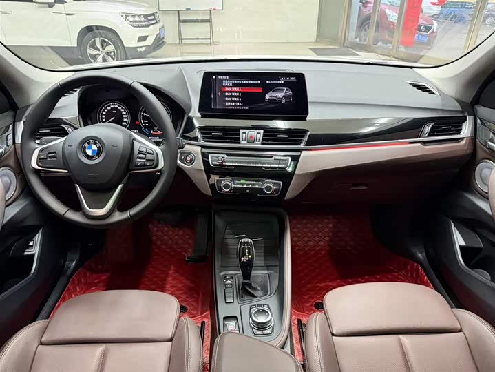 BMW X1 2022 sDrive20Li фото 19