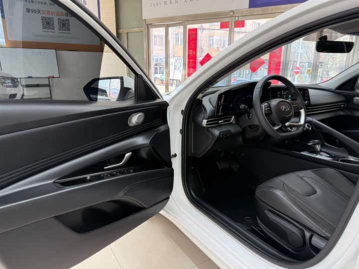 Elantra 2022 1.5L CVT GLX фото 8