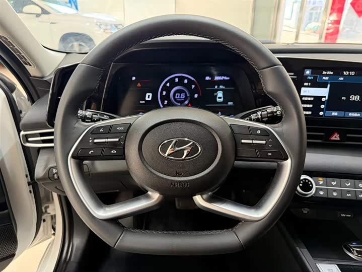 Elantra 2022 1.5L CVT GLX фото 11