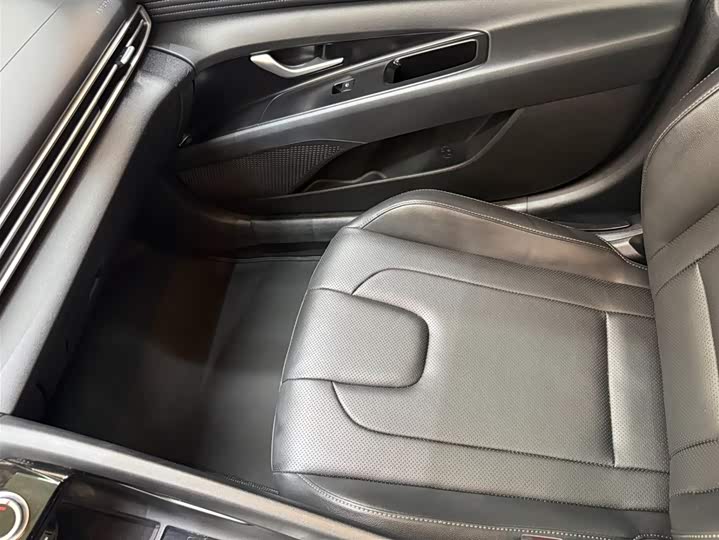 Elantra 2022 1.5L CVT GLX фото 13