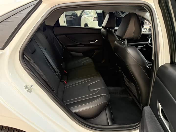 Elantra 2022 1.5L CVT GLX фото 22