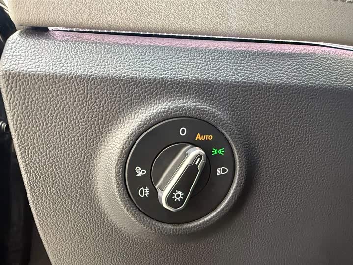 Tayron 2023 280TSI 2WD Luxury Plus Advanced фото 9