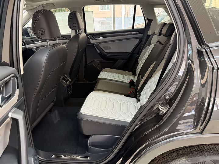Tayron 2023 280TSI 2WD Luxury Plus Advanced фото 18