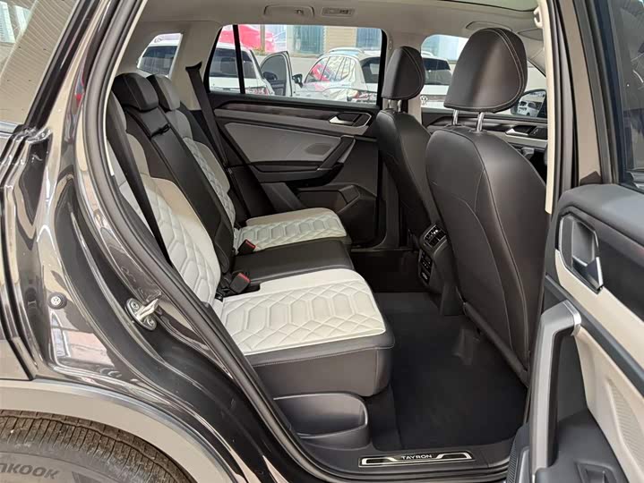 Tayron 2023 280TSI 2WD Luxury Plus Advanced фото 22