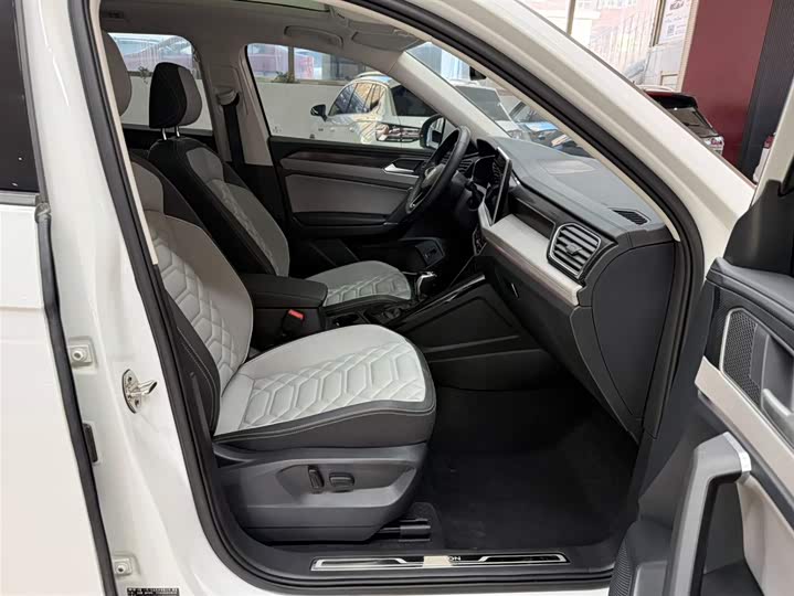 Tayron 2023 280TSI 2WD Luxury Plus Advanced фото 14