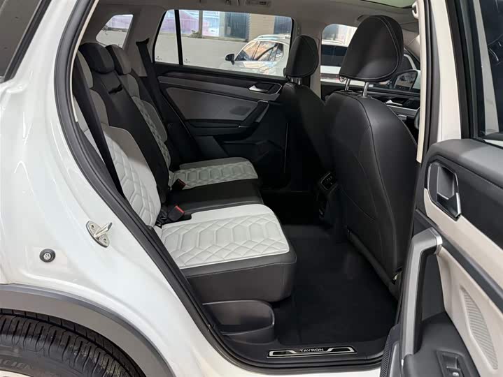 Tayron 2023 280TSI 2WD Luxury Plus Advanced фото 16