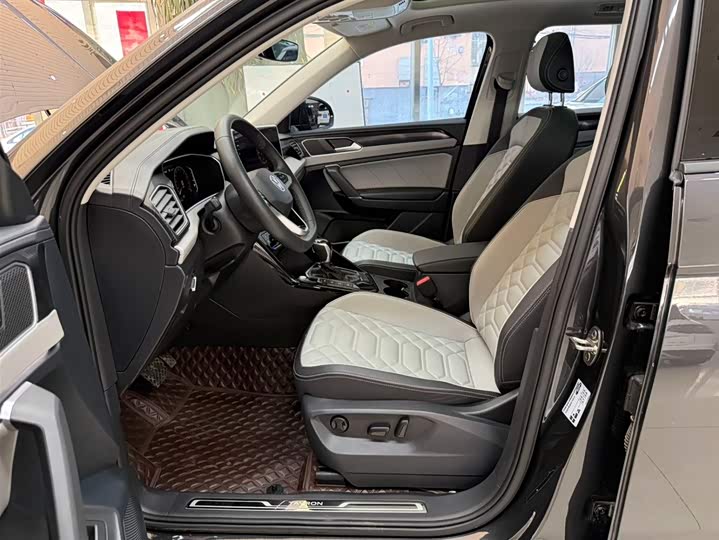 Tayron 2023 280TSI 2WD Luxury Plus Advanced фото 13