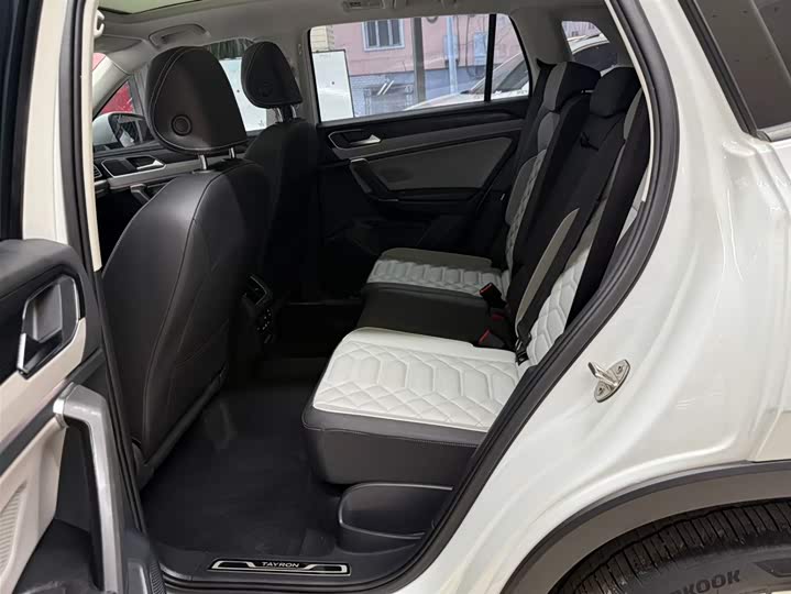 Tayron 2023 280TSI 2WD Luxury Plus Advanced фото 12