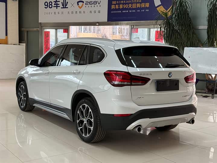 BMW X1 2022 sDrive20Li фото 6
