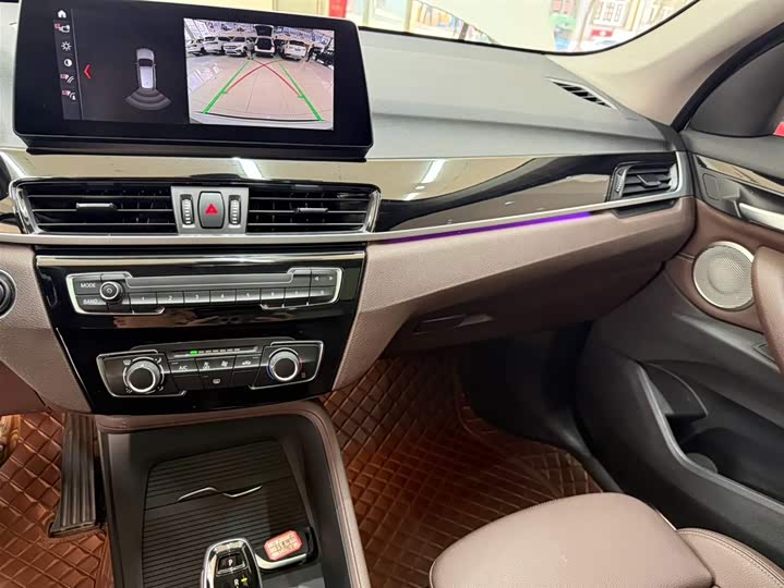 BMW X1 2022 sDrive20Li фото 7