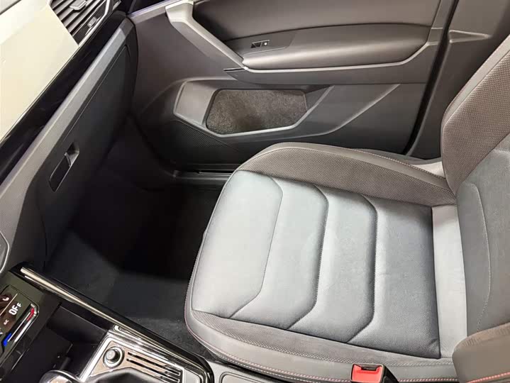 Tayron 2022 280TSI 2WD Luxury фото 22