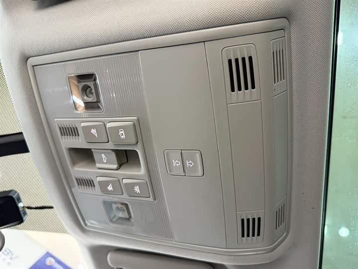 Tharu 2021 280TSI 2WD Comfort фото 14