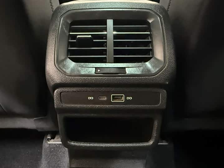 Tharu 2021 280TSI 2WD Comfort фото 19