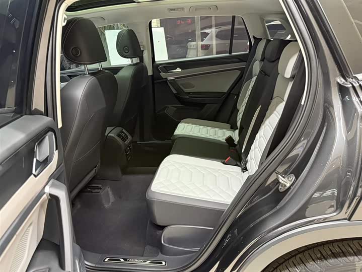 Tayron 2023 280TSI 2WD Luxury Plus Advanced фото 20