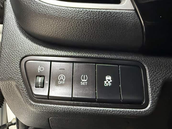 Kia KX3 2021 1.5L CVT фото 9