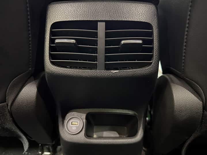 Kia KX3 2021 1.5L CVT фото 17