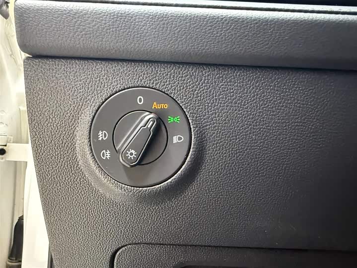 Tharu 2022 280TSI 2WD Luxury фото 9