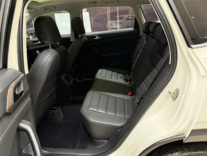 Tharu 2022 280TSI 2WD Luxury фото 18