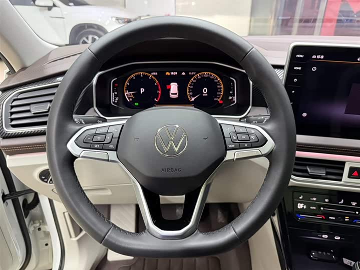 Tayron 2023 280TSI 2WD Luxury Plus Advanced фото 7