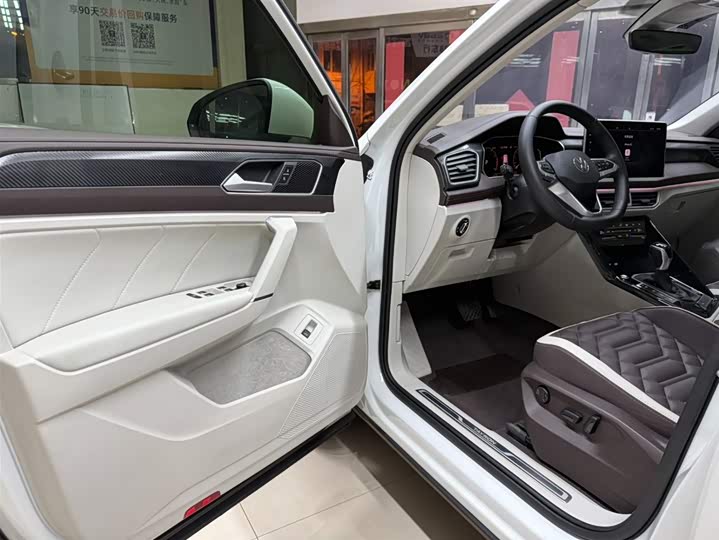 Tayron 2023 280TSI 2WD Luxury Plus Advanced фото 18