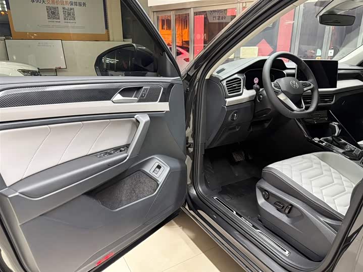 Tayron 2023 280TSI 2WD Luxury Plus Advanced фото 8