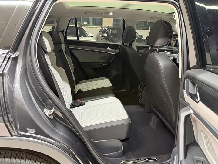 Tayron 2023 280TSI 2WD Luxury Plus Advanced фото 22