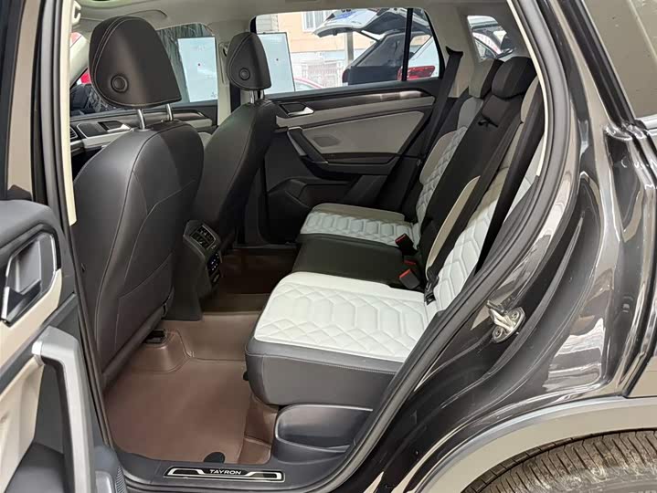 Tayron 2023 280TSI 2WD Luxury Plus Advanced фото 18