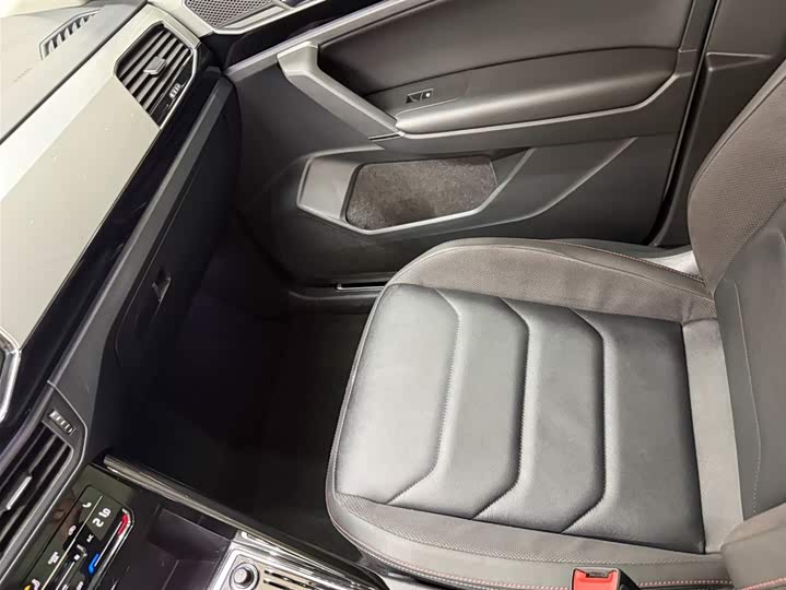 Tayron 2022 280TSI 2WD Luxury фото 9