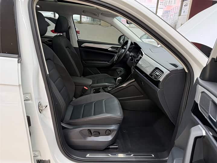 Tayron 2022 280TSI 2WD Luxury фото 15