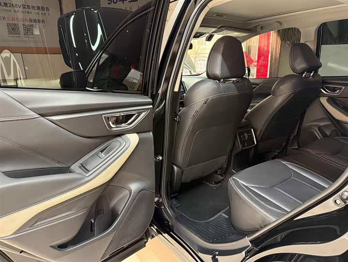 Forester 2022 2.0i AWD Luxury EyeSight фото 11