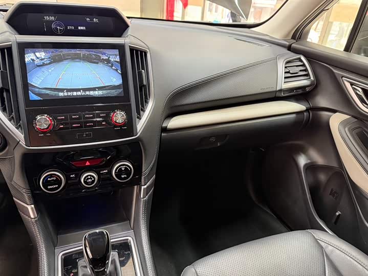 Forester 2022 2.0i AWD Luxury EyeSight фото 14
