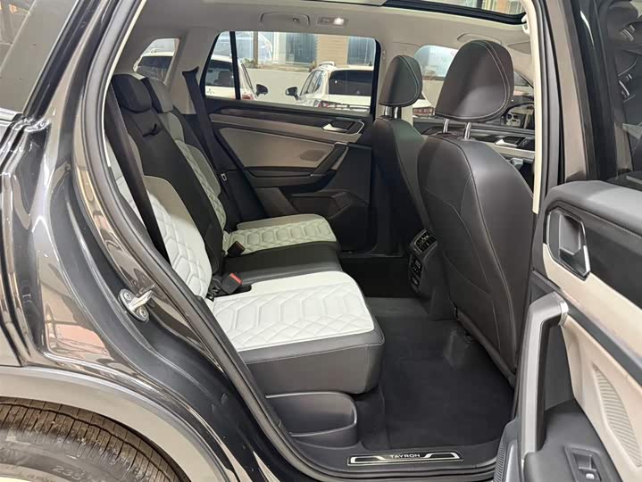 Tayron 2023 280TSI 2WD Luxury Plus Advanced фото 22