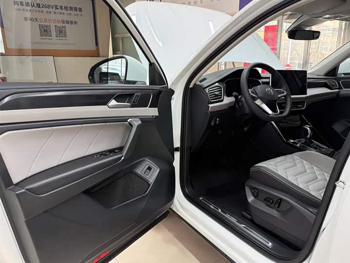 Tayron 2023 280TSI 2WD Luxury Plus Advanced фото 8