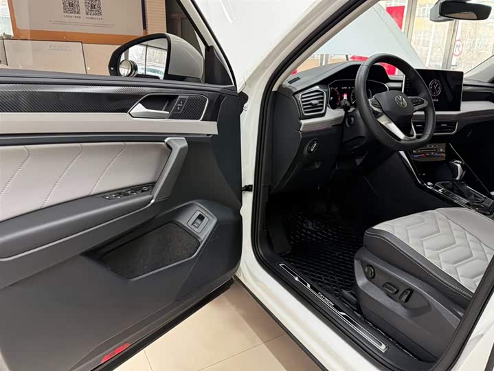 Tayron 2023 280TSI 2WD Luxury Plus Advanced фото 8