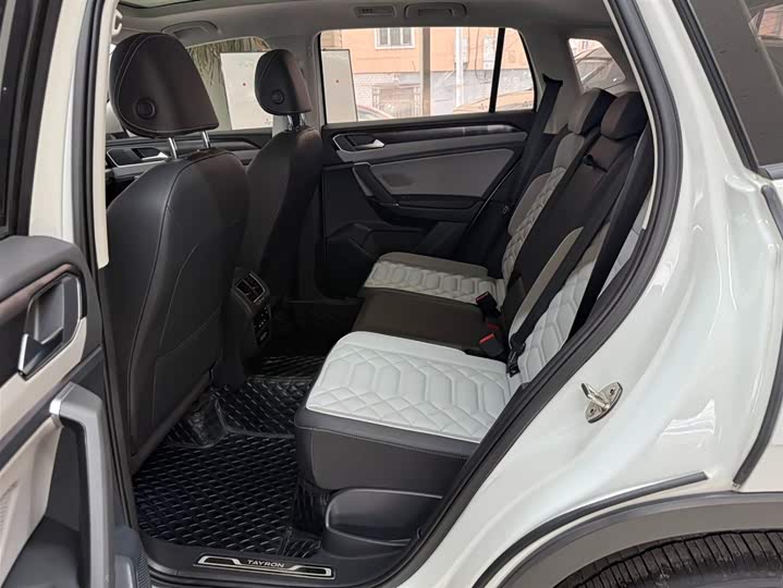 Tayron 2023 280TSI 2WD Luxury Plus Advanced фото 18