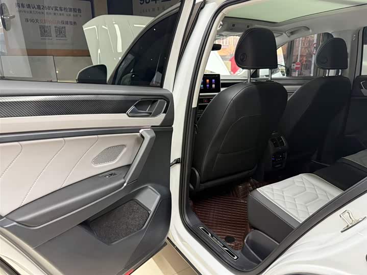 Tayron 2023 280TSI 2WD Luxury Plus Advanced фото 17