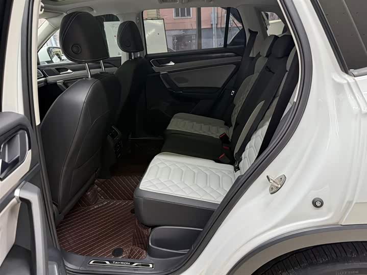 Tayron 2023 280TSI 2WD Luxury Plus Advanced фото 18