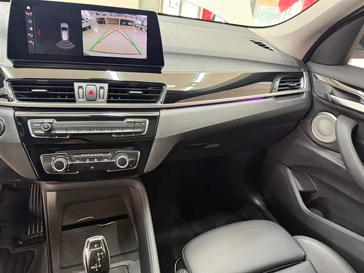 BMW X1 2022 sDrive20Li фото 12