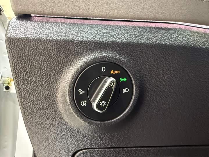 Tayron 2023 280TSI 2WD Luxury Plus Advanced фото 9