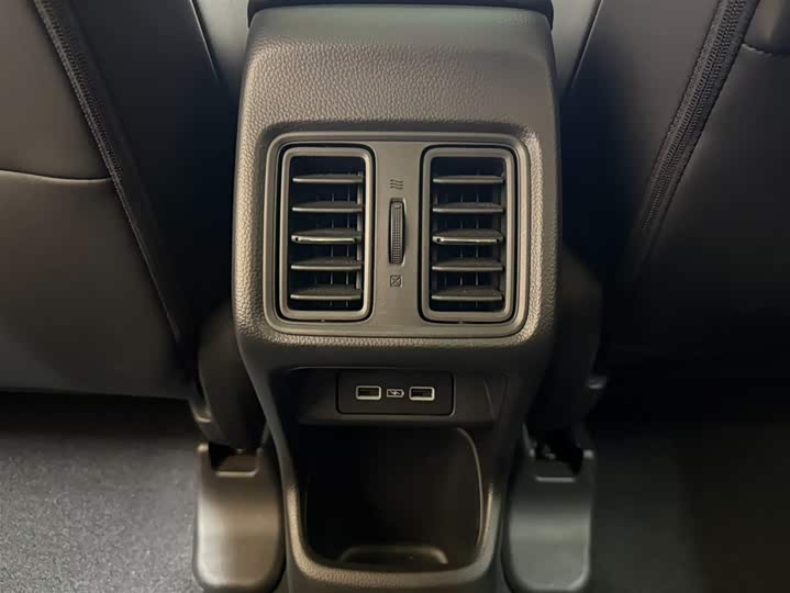 Vezel 2023 1.5L CVT фото 19