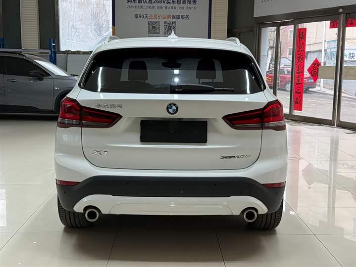 BMW X1 2022 sDrive20Li фото 5